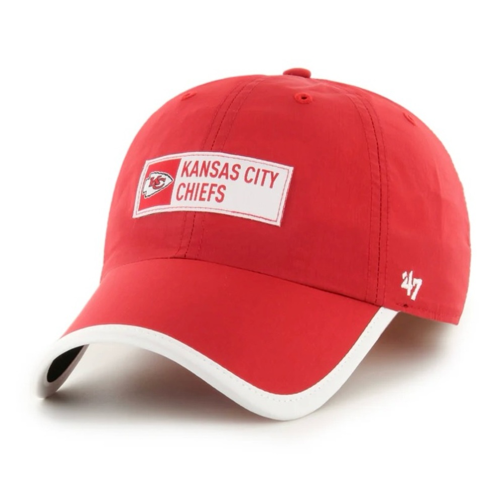 NWT: KANSAS CITY CHIEFS MEMBER '47 CLEAN UP-Adjustable